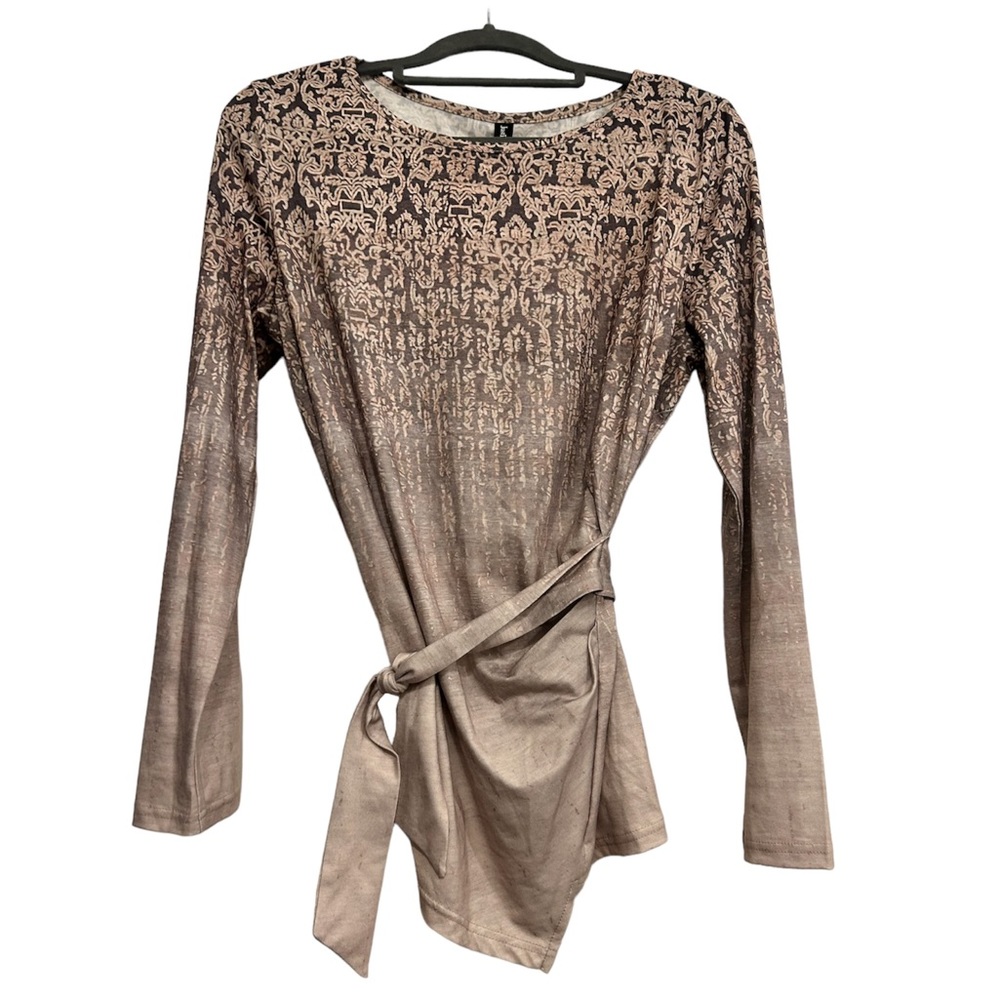NWT Small long Sleeve Top with tie waist